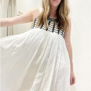 NWOT Nymane Womens Sleeveless Crochet Maxi Dress Pleated Size XS White